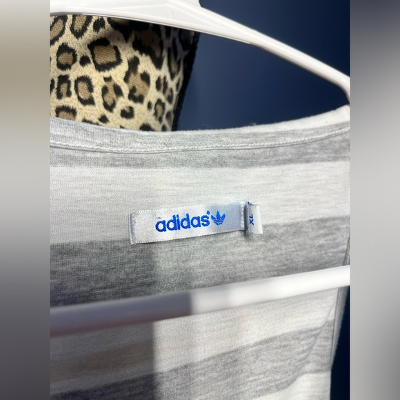 Adidas Women's Gray & White Striped Tank Top Size XL - Picture 2 of 5